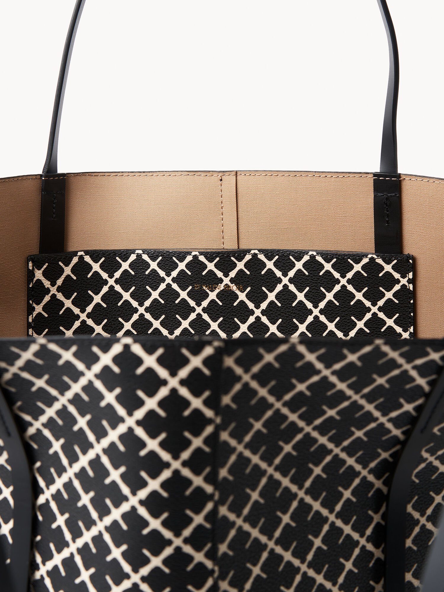 By Malene Birger Abrille Printed Tote Bags Black | UK_BB69840