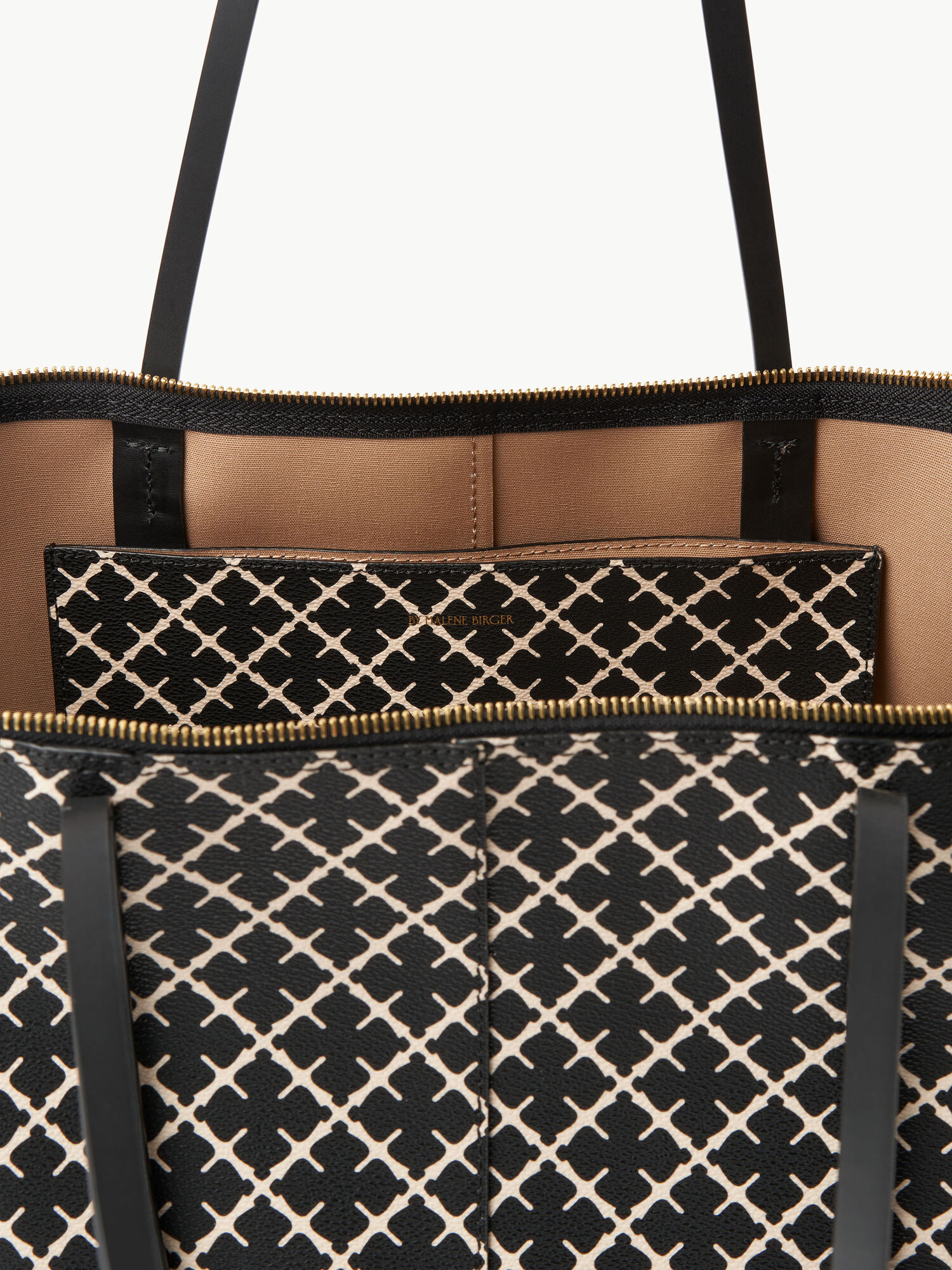 By Malene Birger Luze Tote Bags Black | UK_BB52611